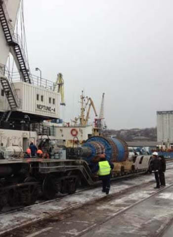 Rolling cylinder loading. Mariupol port. photo
